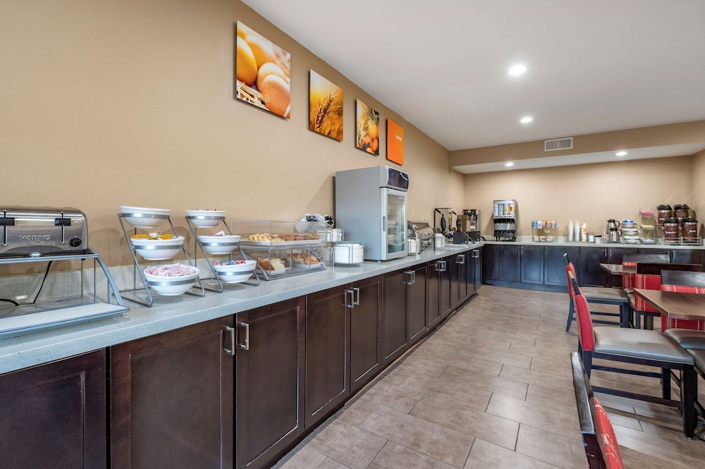 Comfort Suites Keeneland 38/48