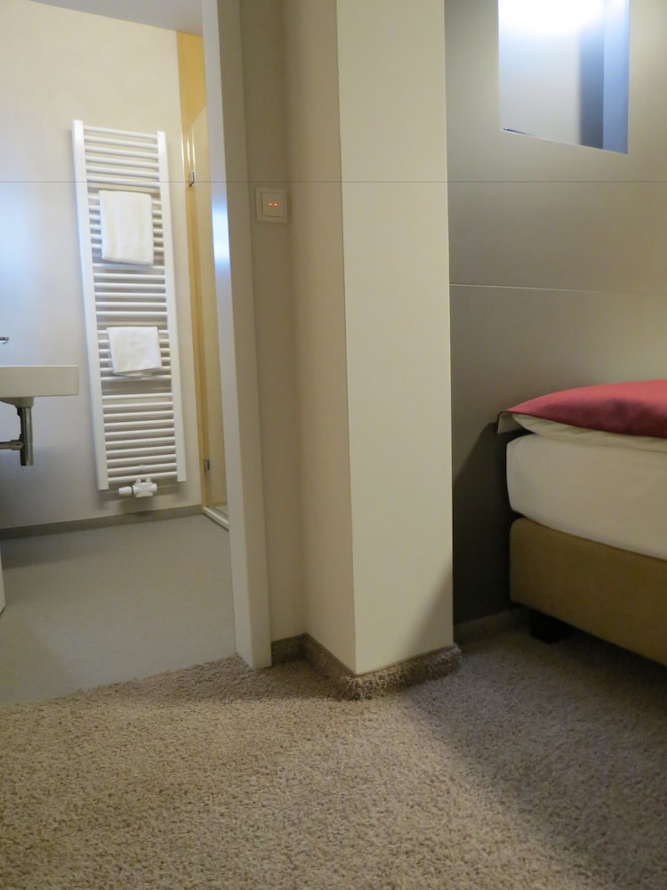 Hotel Neuthor 31/50