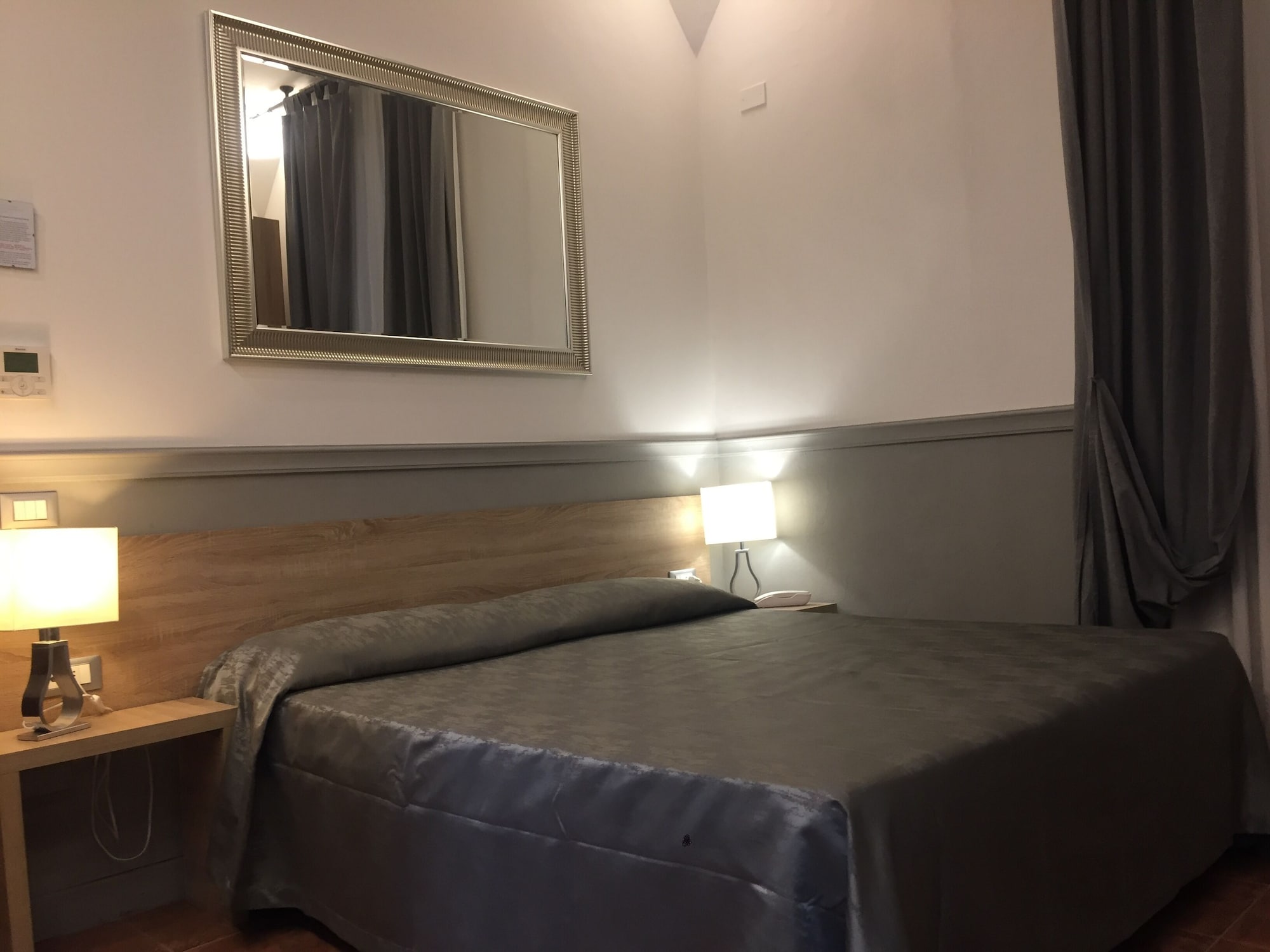 Room at Hotel Alinari, FLORENCE