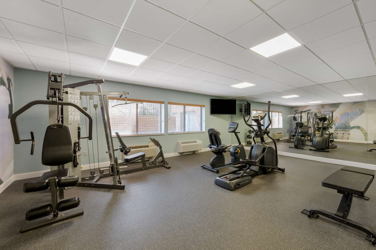 Best Western Plus Alexandria / Fort Belvoir 23/40