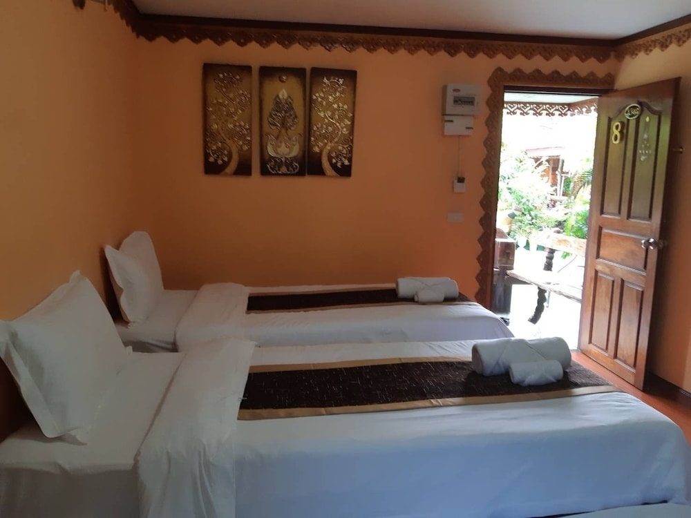 MONTRI RESORT DONMUANG BANGKOK 43/60