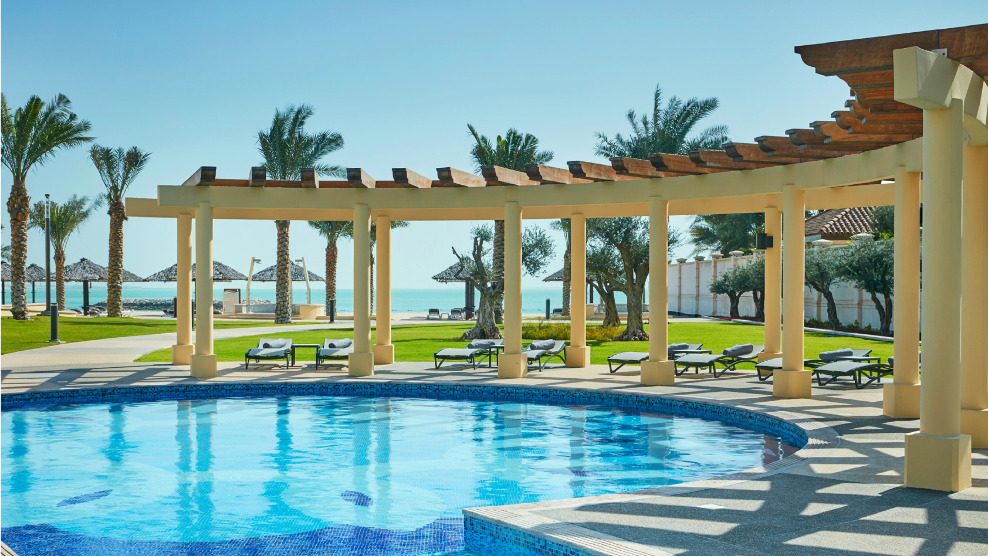 INTERCONTINENTAL DOHA RESIDENCES 37/38