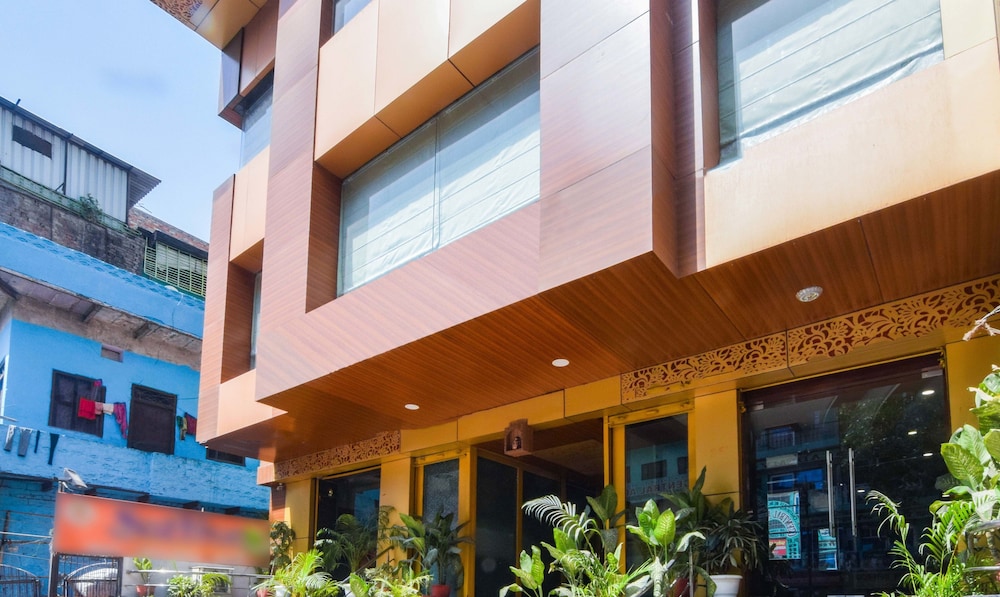 Hotel Saffron 3/50