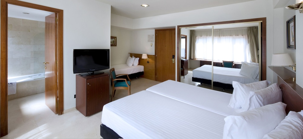 Gran Hotel Rey Don Jaime 13/70