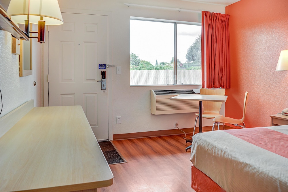 Motel6 Portland, OR - Central 22/47