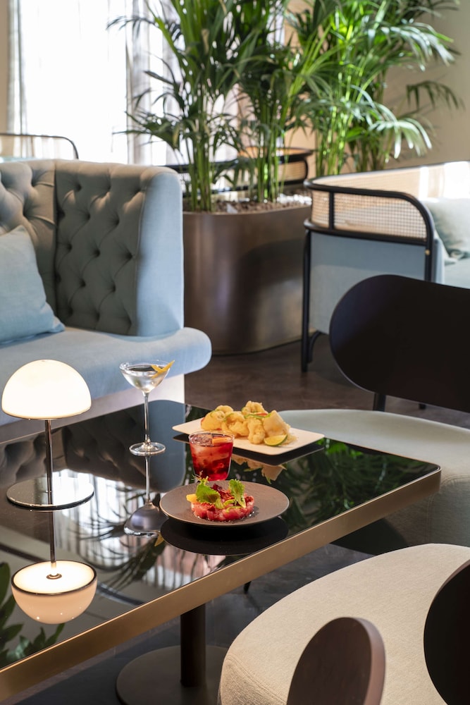 Radisson Collection Hotel, Roma Antica 37/50