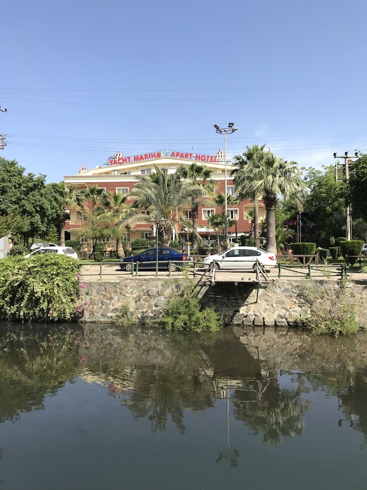 Yacht Marina Apart Hotel 21/29