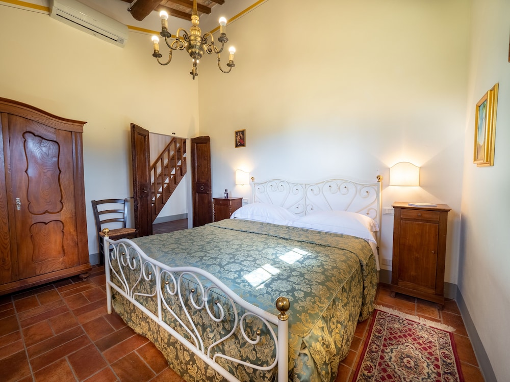 Borgo San Pietro 32/78