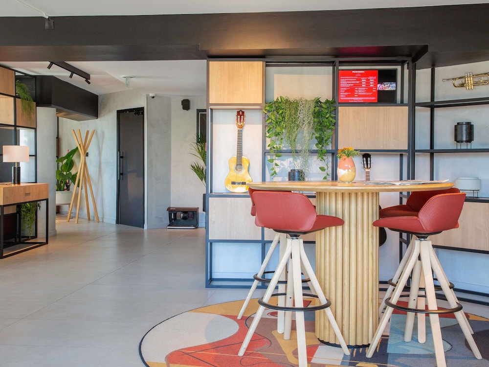 Ibis Nice Aeroport Promenade Hotel 3/72
