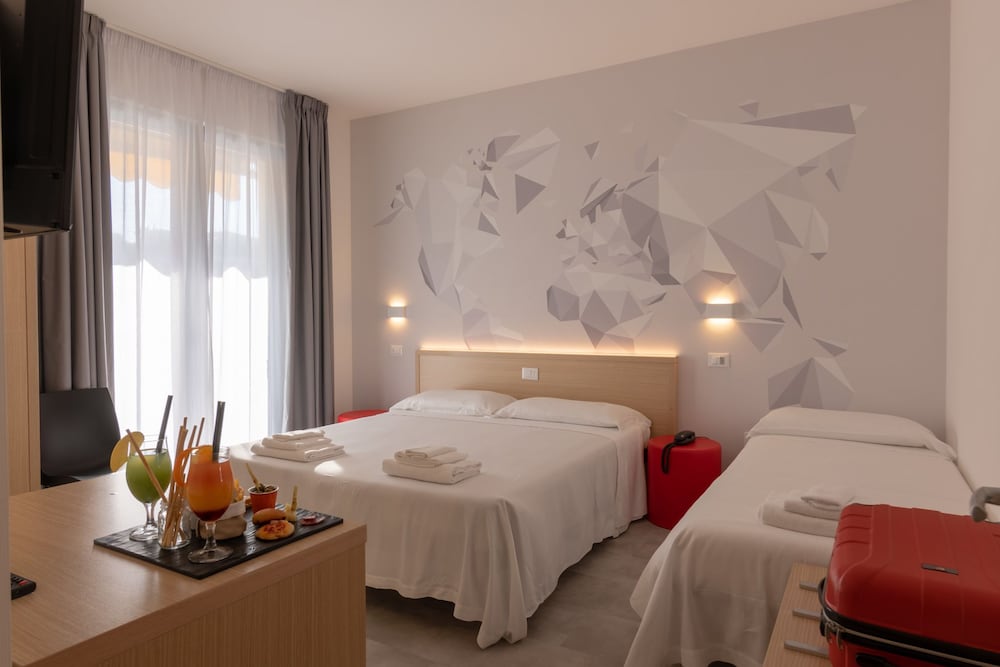 HOTEL SOLE 18/52
