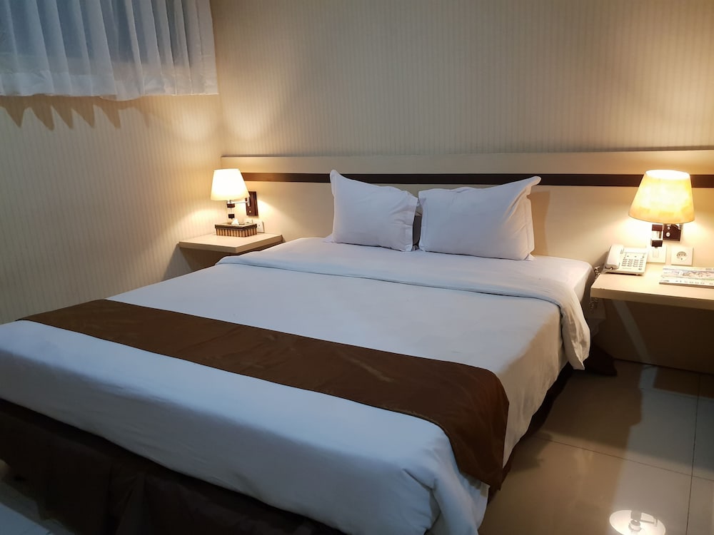 Scarlet Kebon Kawung Hotel 13/71
