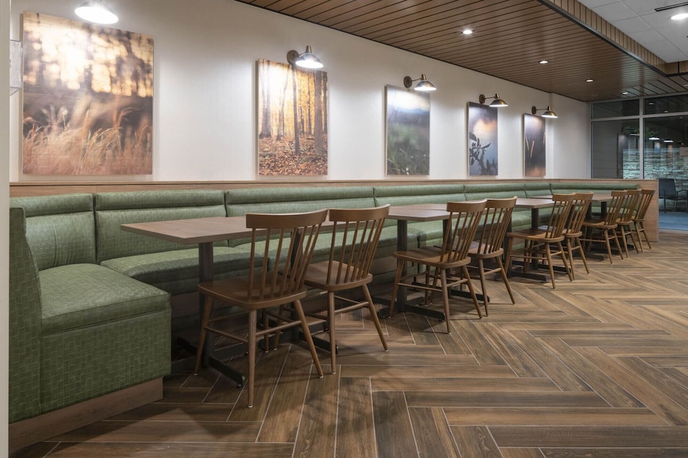 Fairfield Inn Suites Dallas Dfw Airport North Irving 26/38