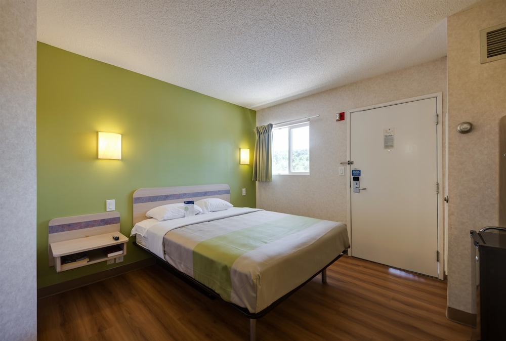 Motel6 Statesville, NC 30/41