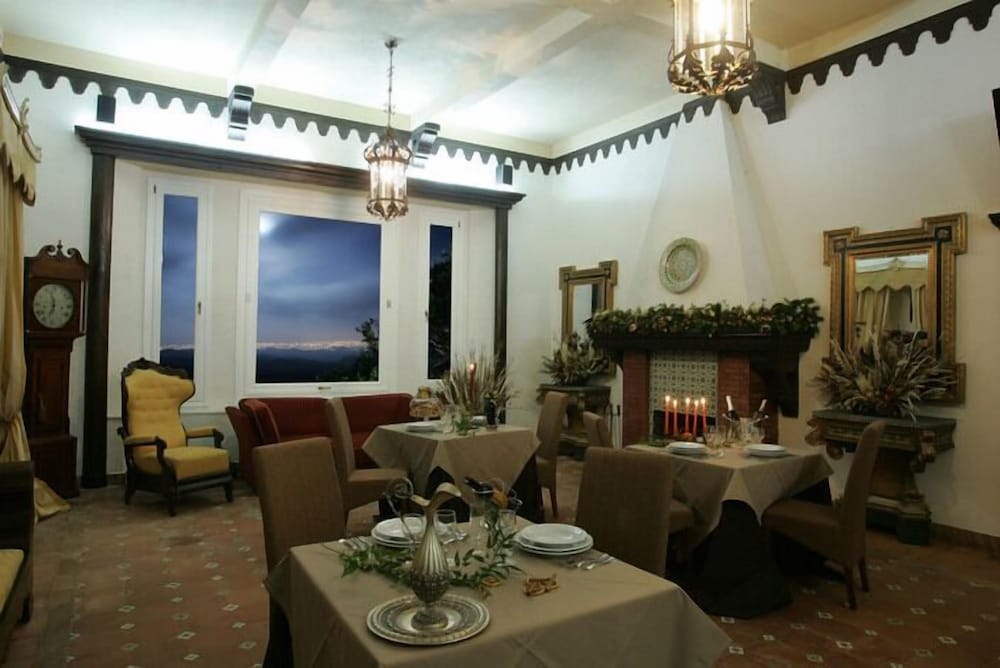 HOTEL VILLA DORATA, ETNA 29/44