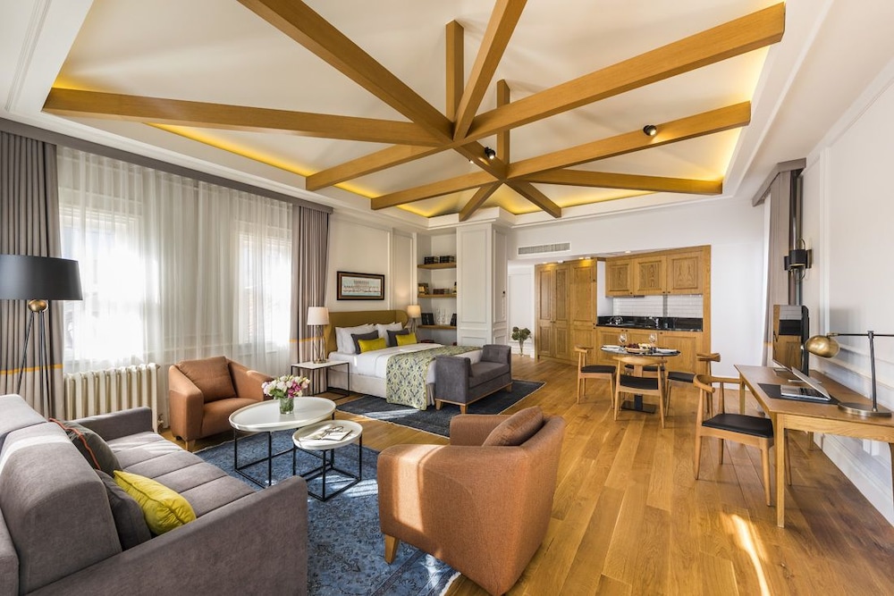Nevv Bosphorus Hotel & Suites 33/68