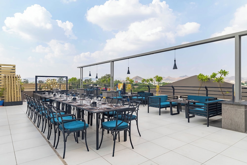 Horizon Hotel 35/49