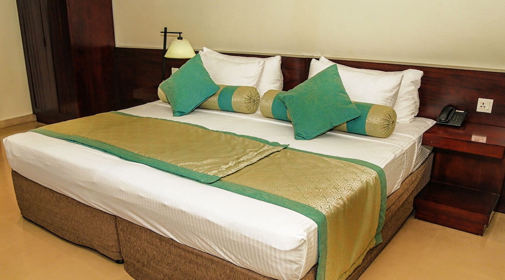 Room at Oak Ray Heritage Hotel, KANDY