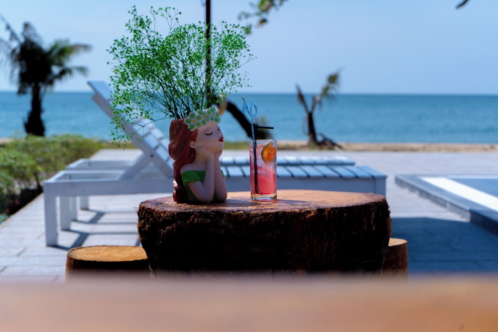 Vung Bau Resort 56/66