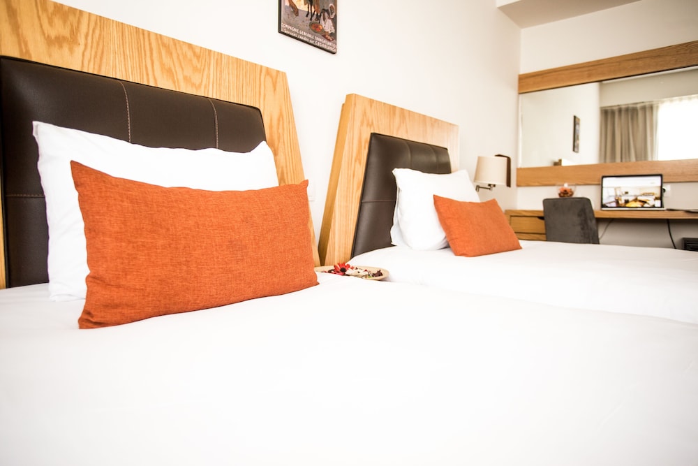 STANDARD, TWIN BEDS