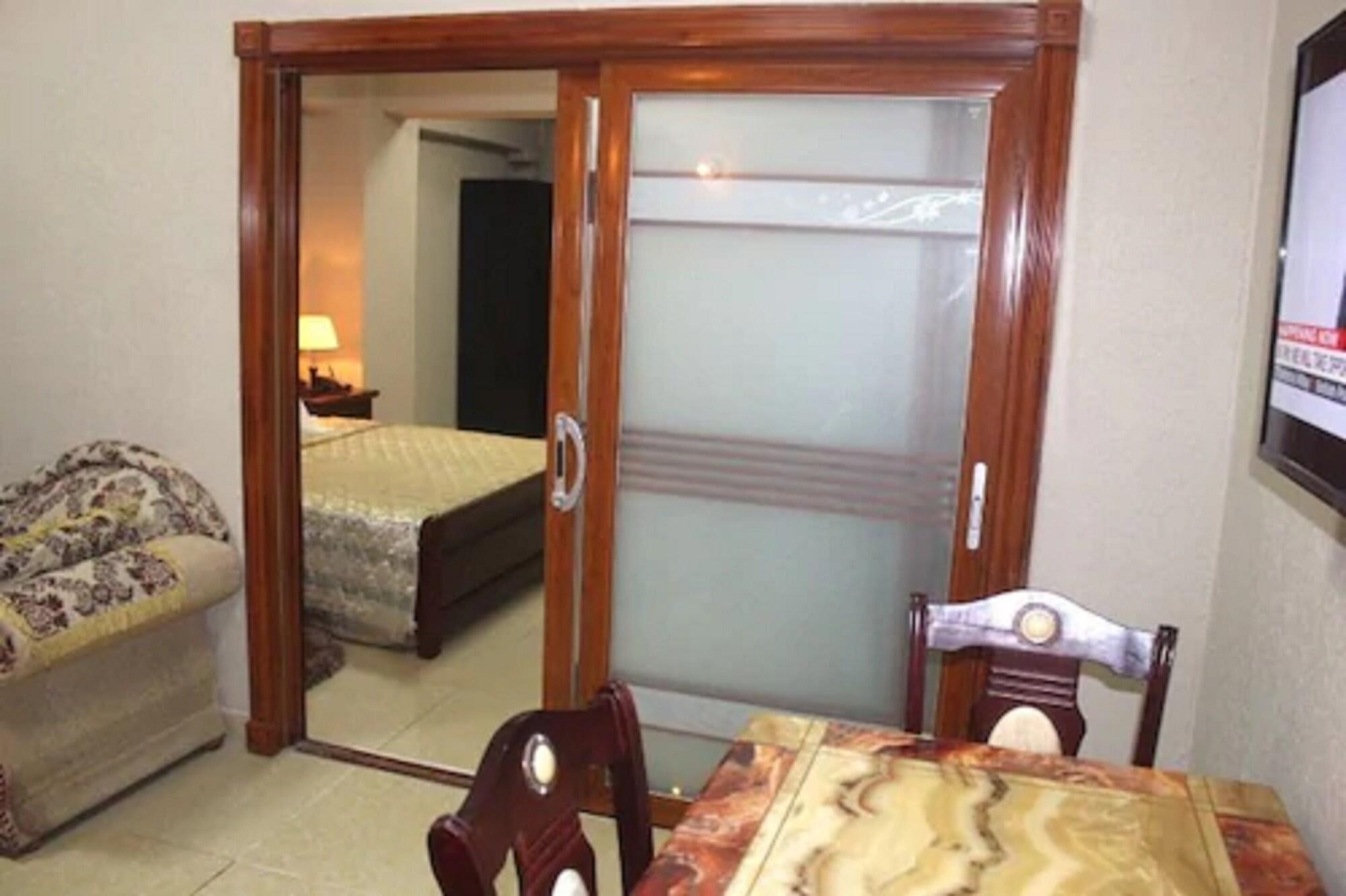 Corina Hotel 8/24