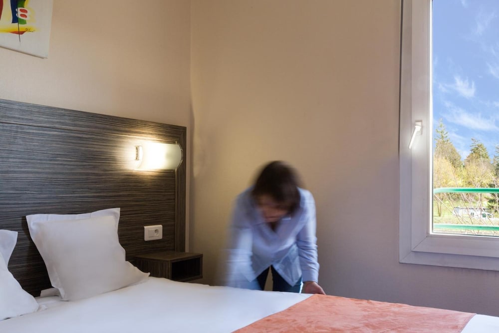 The Originals City Hotel L Acropole Saint Etienne Sud 9/37