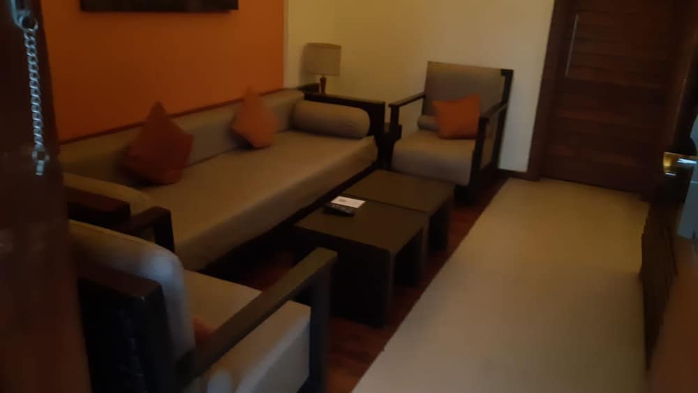 Golkonda Resorts Spa 29/49