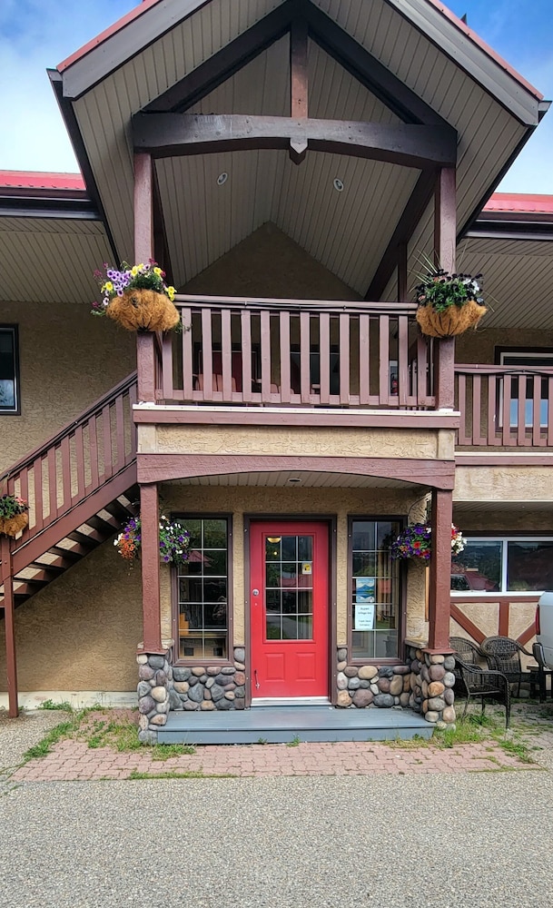 Aspen Village Inn 1/79