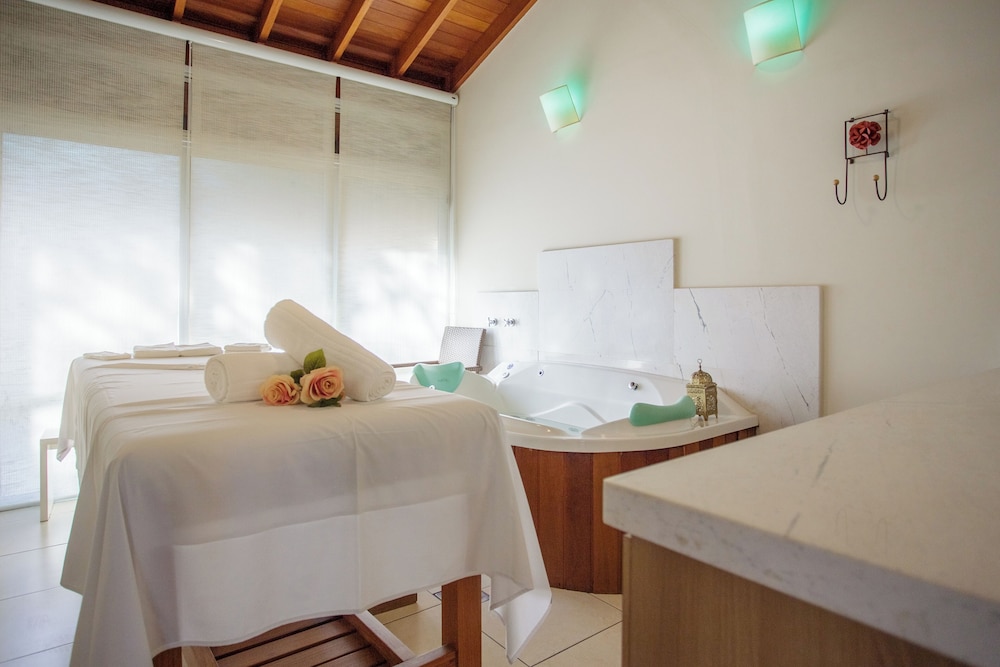 LS Villas Hotel e Spa 25/45