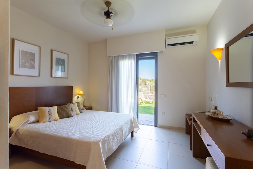 Elounda Olea Villas And Apartments 8/50