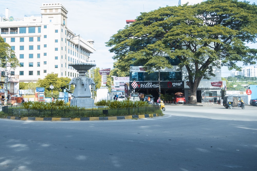 Aishwarya Suites 56/68