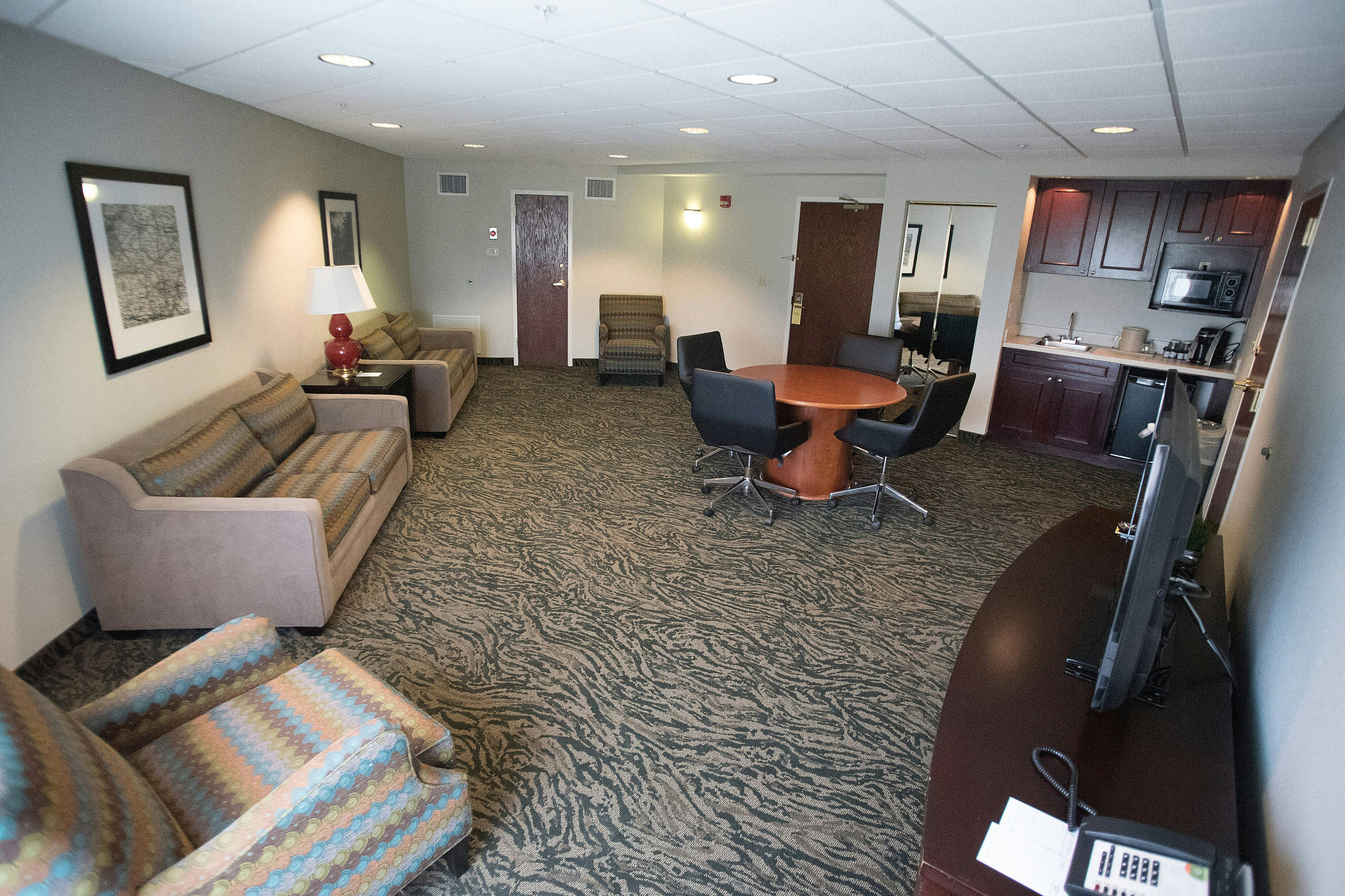 Courtyard by Marriott Hickory 23/33