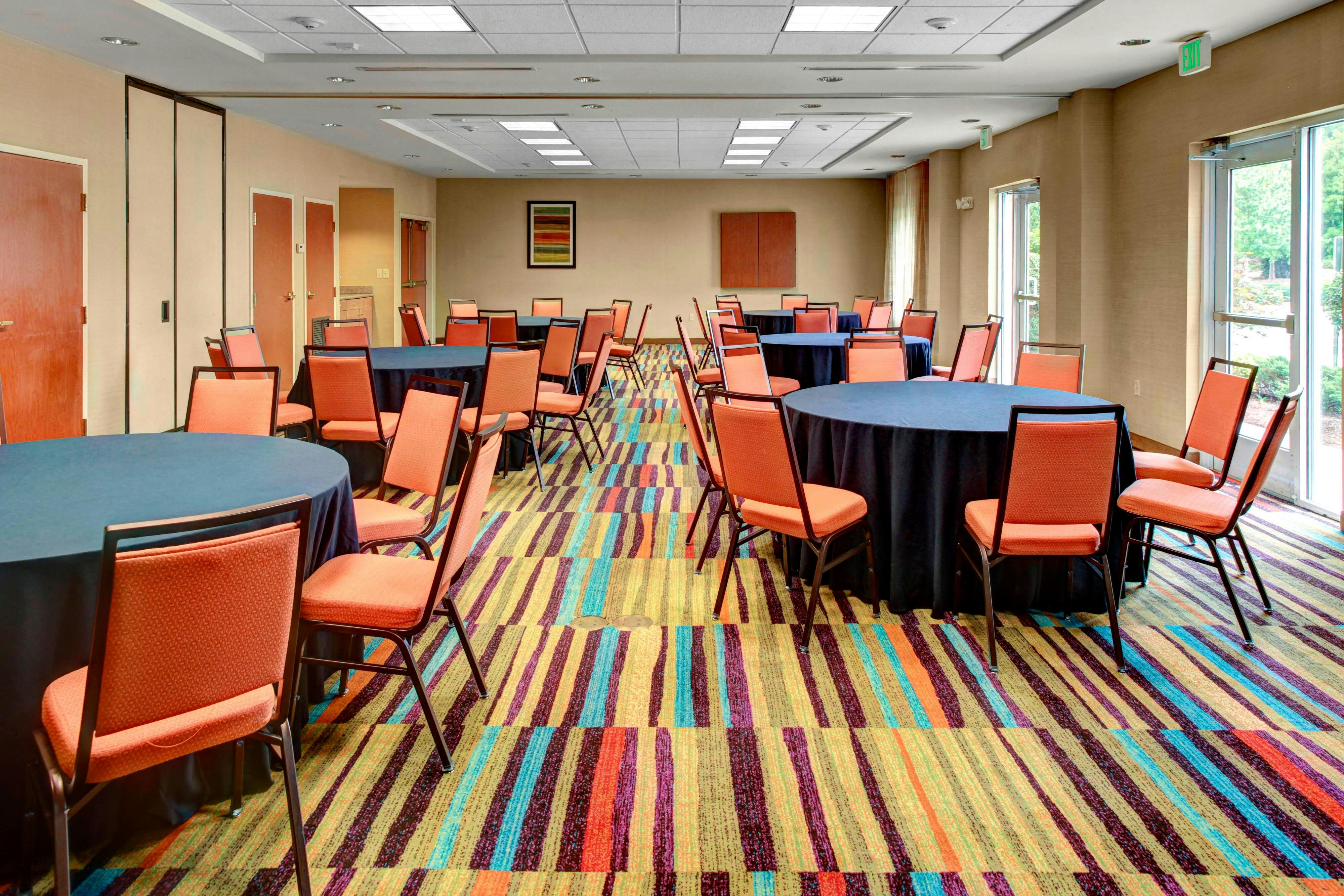 Fairfield Inn & Suites By Marriott Atlanta Stonecrest 18/20