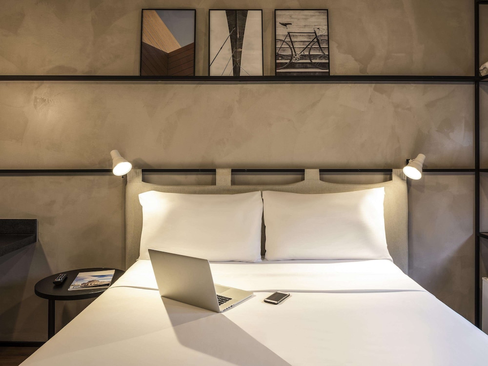 ibis Brussels Centre Chatelain 60/60