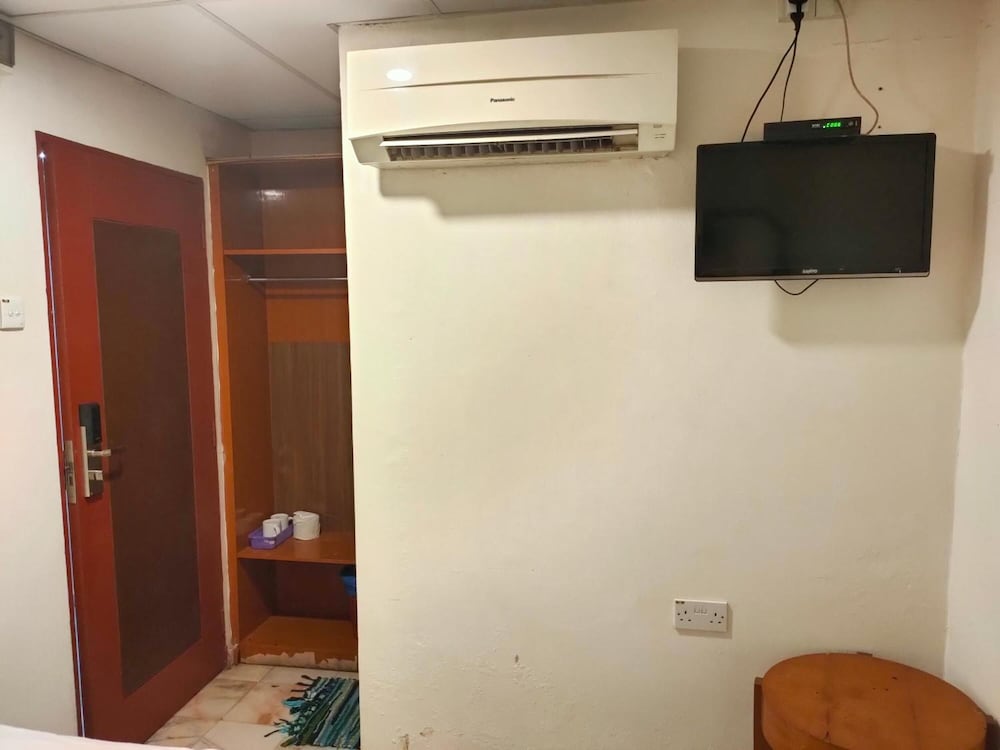 OYO 90273 Mz Hotel 19/20