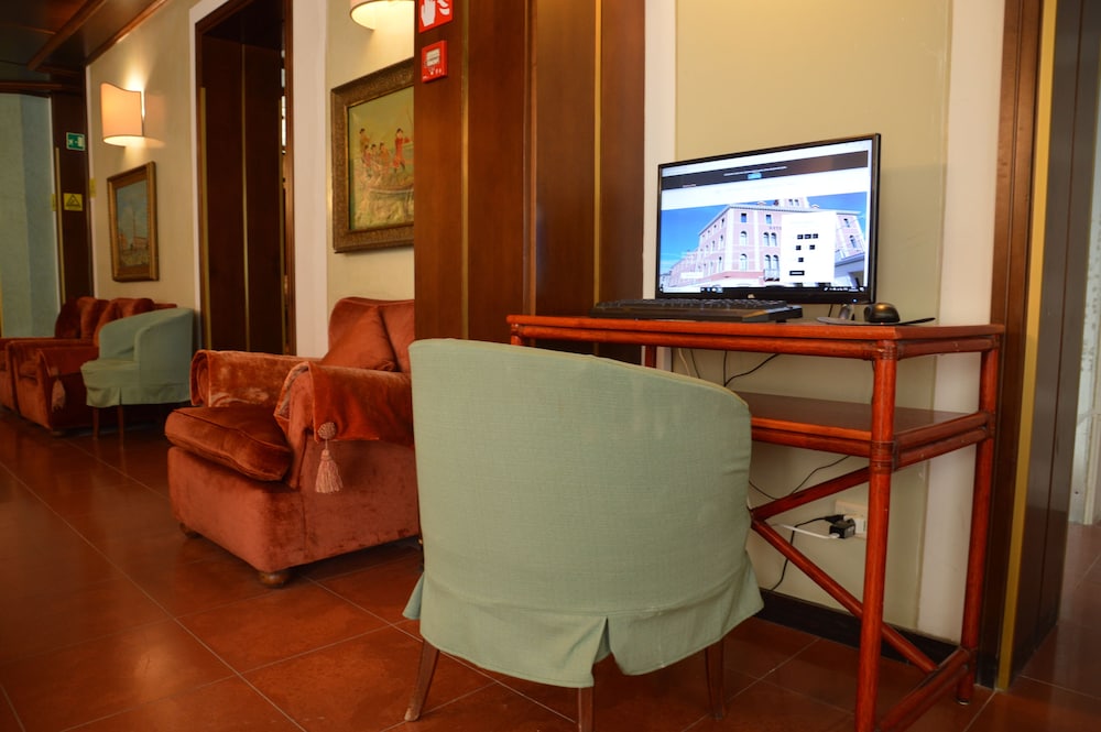 Le Boulevard Hotel 25/39