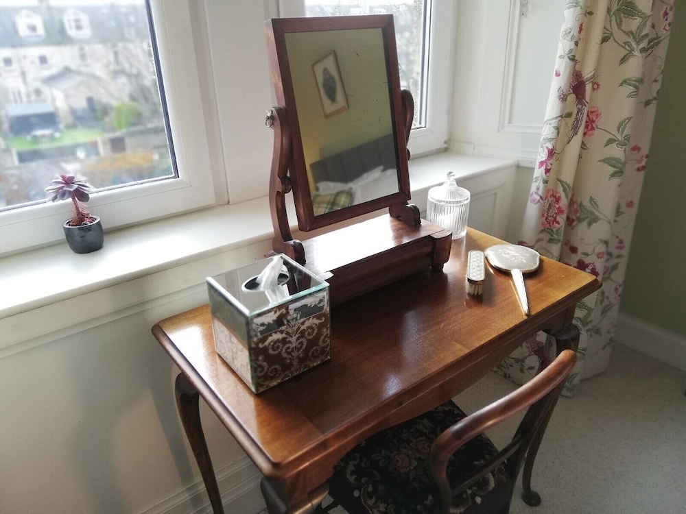 Lochinver Guest House 12/57