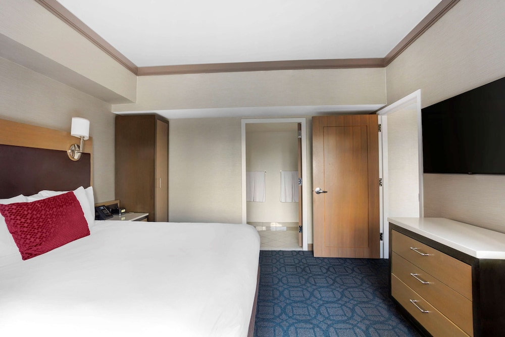Hilton Club New York 7/38
