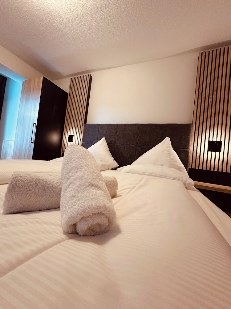 Hotel Stadt Emmerich 8/40
