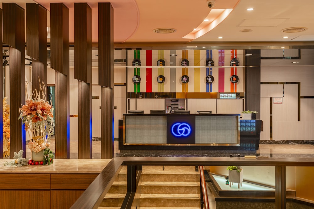 The Loft Hotel 8/75