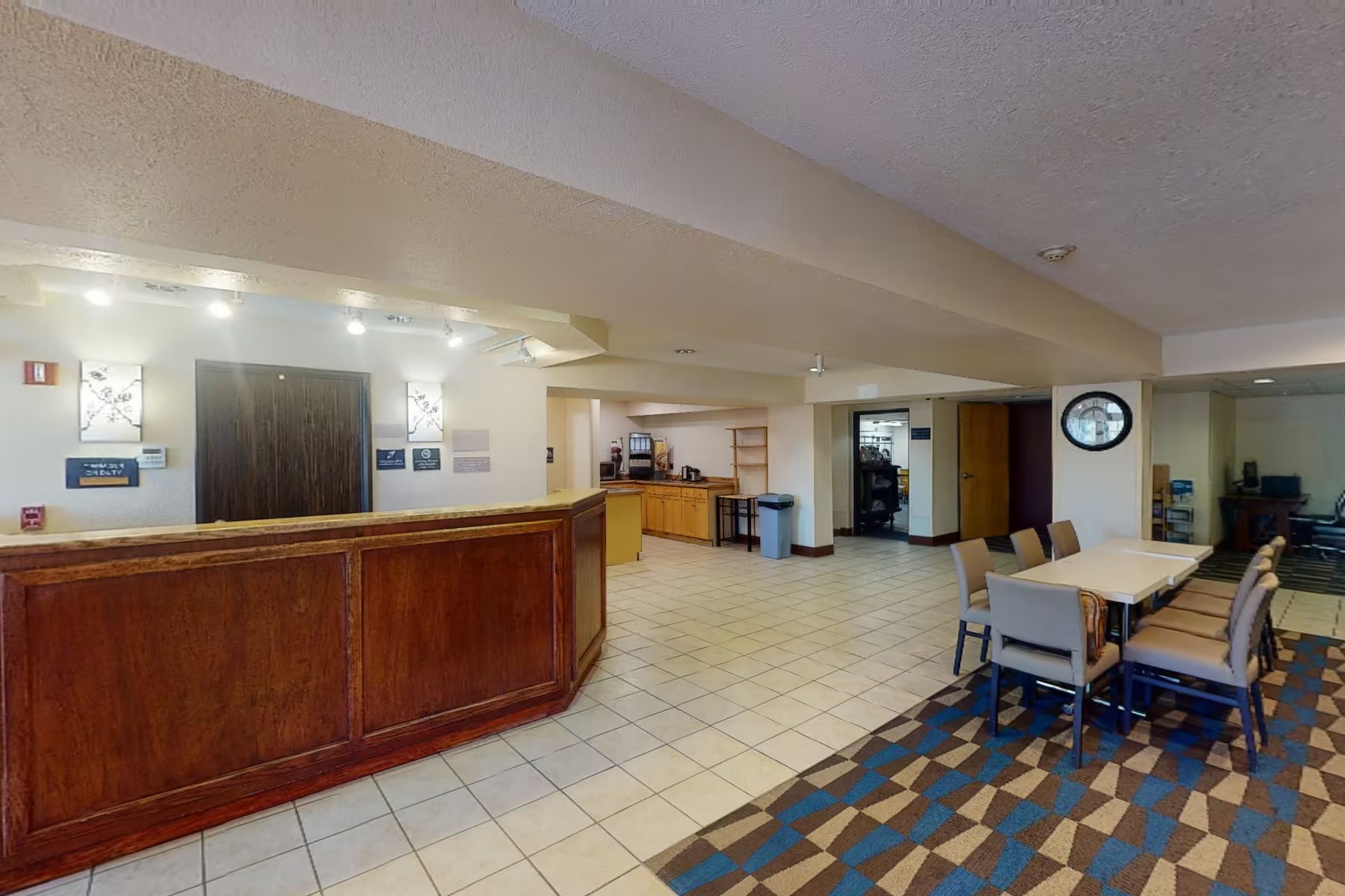 Baymont Inn & Suites by Wyndham Anchorage Airport 3/17