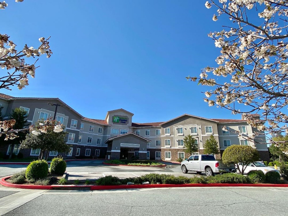 Holiday Inn Express Hotel And Suites Beaumont Oak Valley 2/66