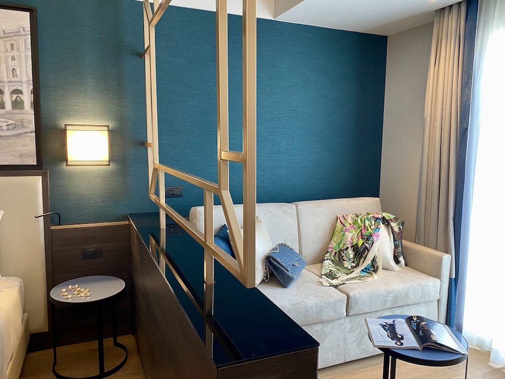 Hotel St Martin 45/63