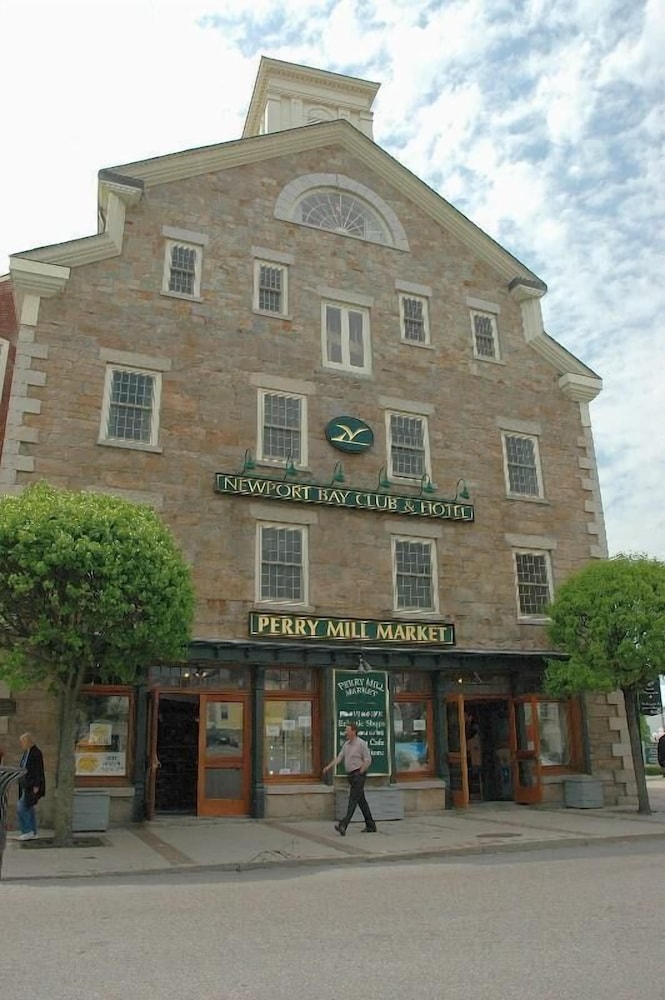 Newport Bay Club and Hotel 5/45