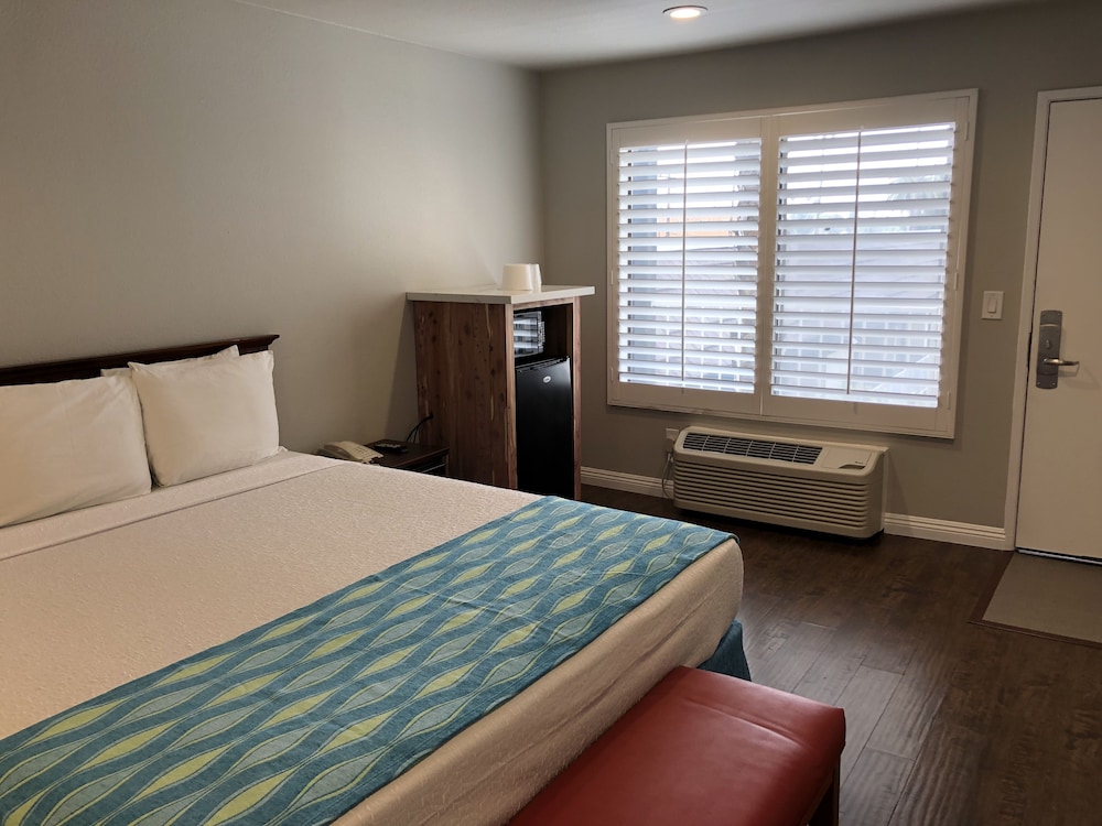 Alamo Inn Suites 17/61