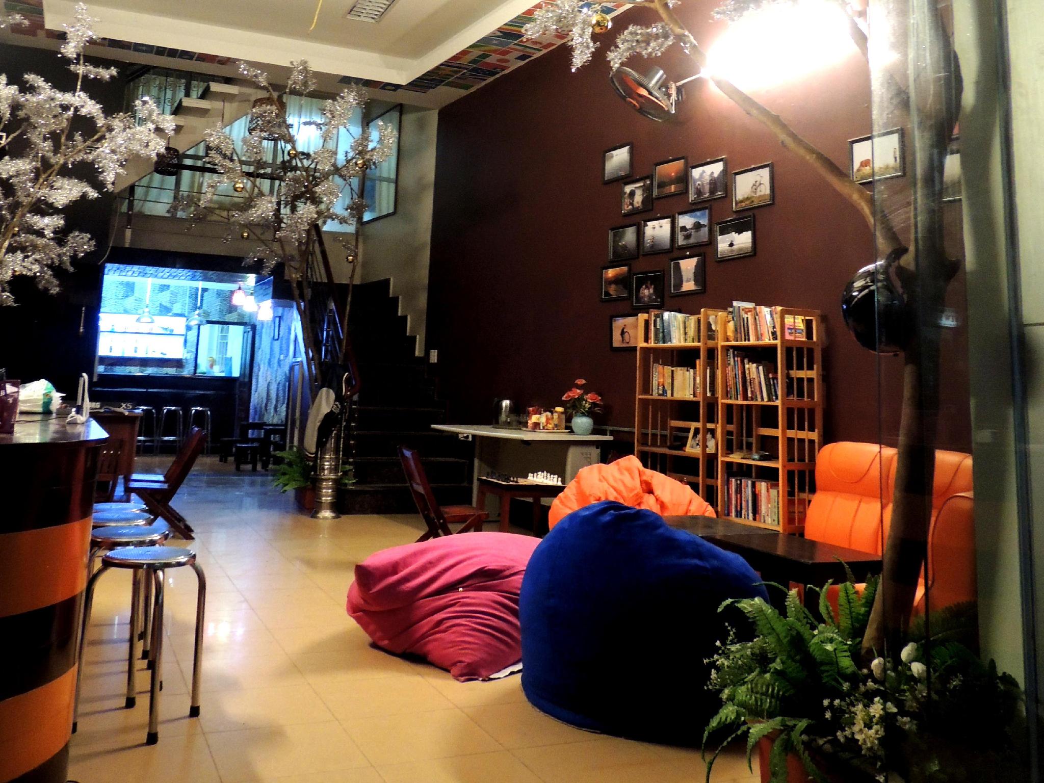 Ha Long Happy Hostel - Adults Only 23/26
