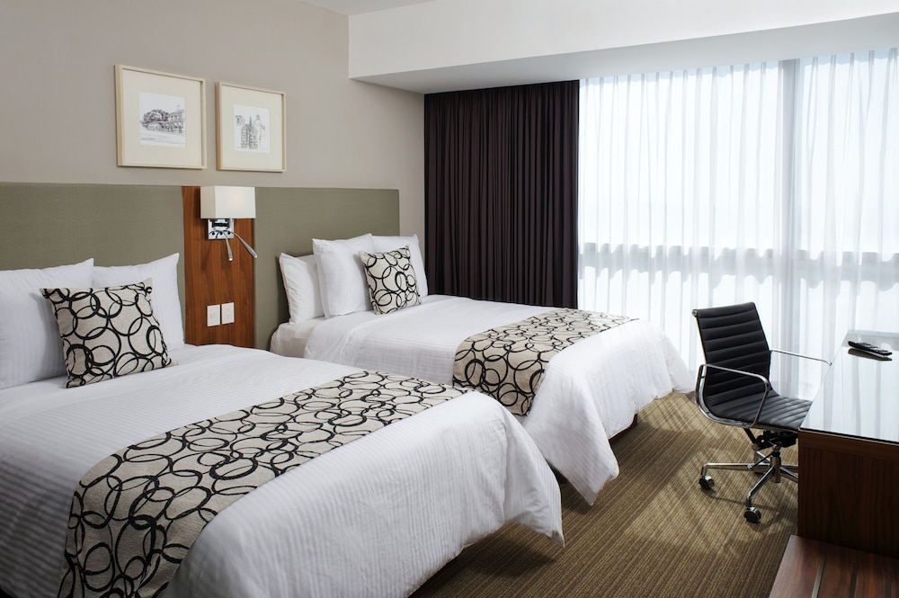 Casa Inn Premium Hotel Queretaro 14/42