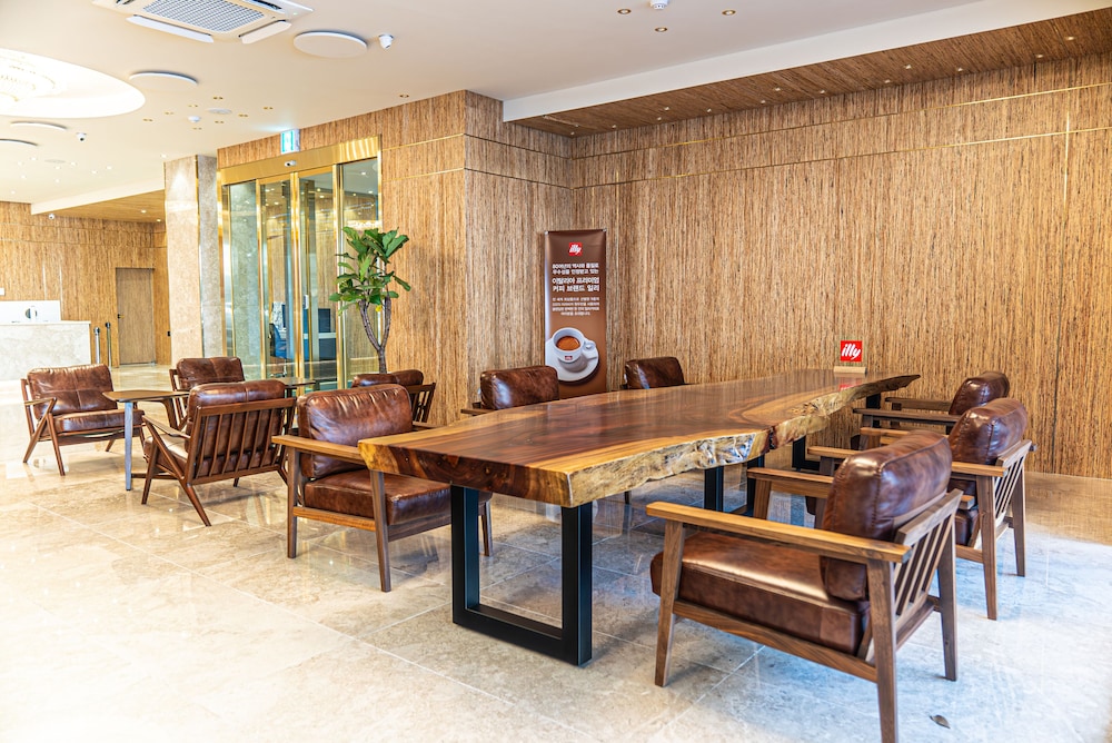 Hotel the Grang Seogwipo 33/55