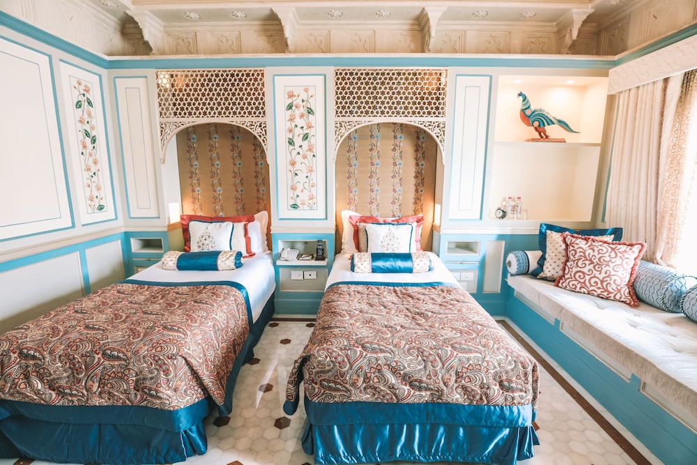 Taj Lake Palace 7/61