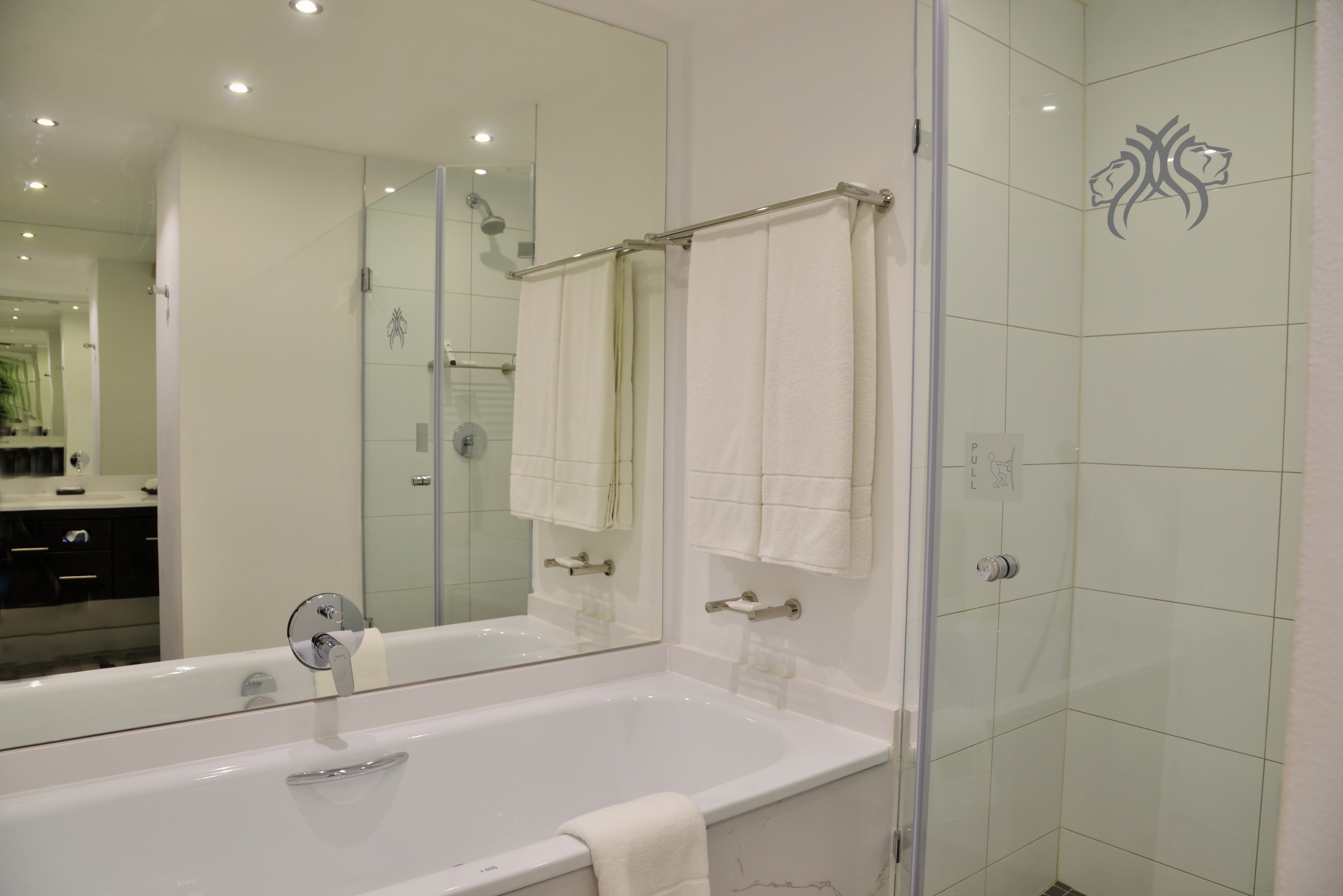 غرفة بسرير كينج، The Commodore Hotel 7/10