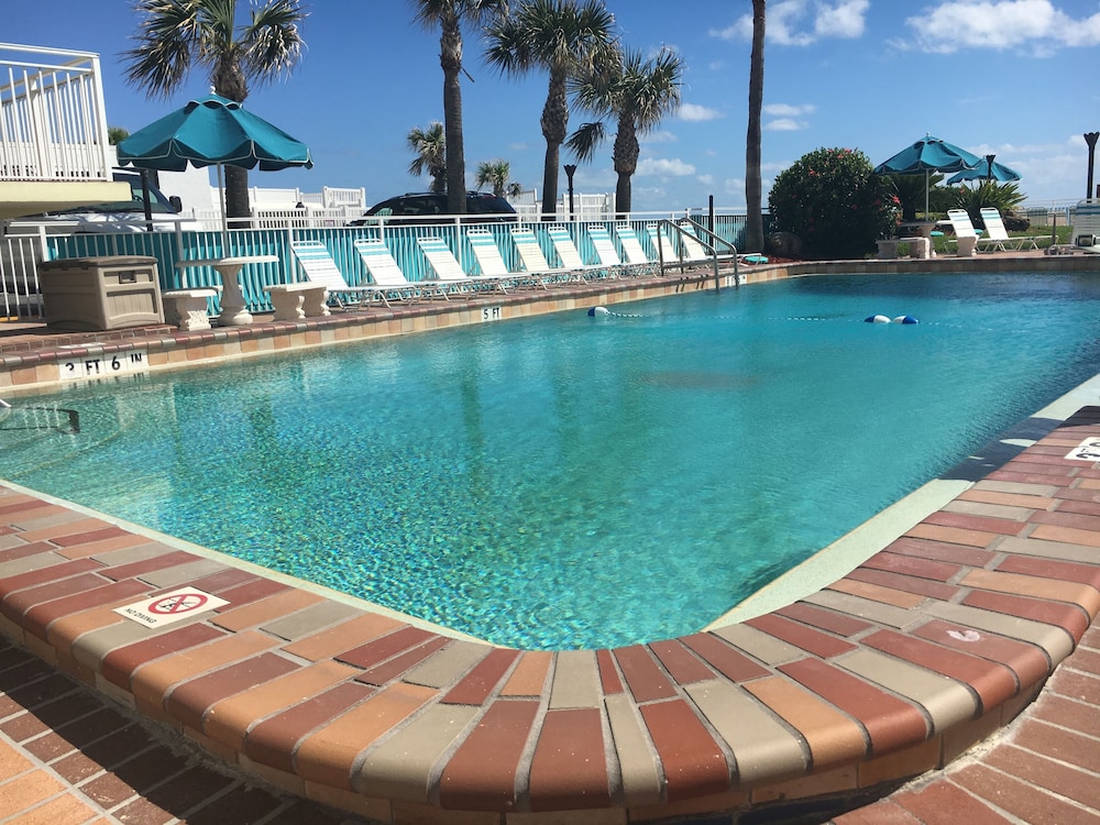Sea Shells Beach Club 34/67